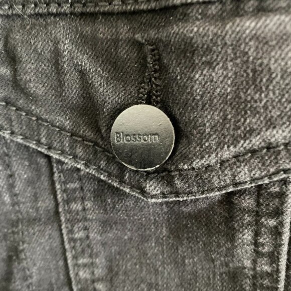 Distressed Vintage BLOSSOM Button Down Women Denim Jacket Black Classic Fit Sz L - Picture 4 of 6